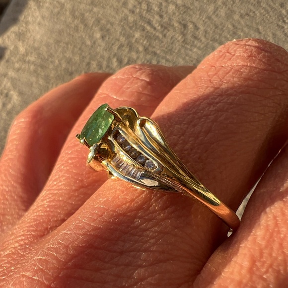 10k yellow gold natural genuine green emerald & diamond ring size 7 3.5 grams - Picture 15 of 16